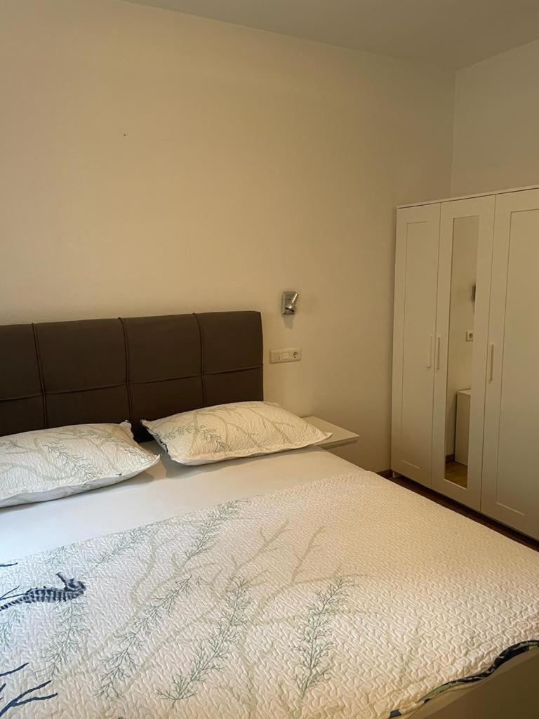 Apartment Franic Sućuraj Esterno foto