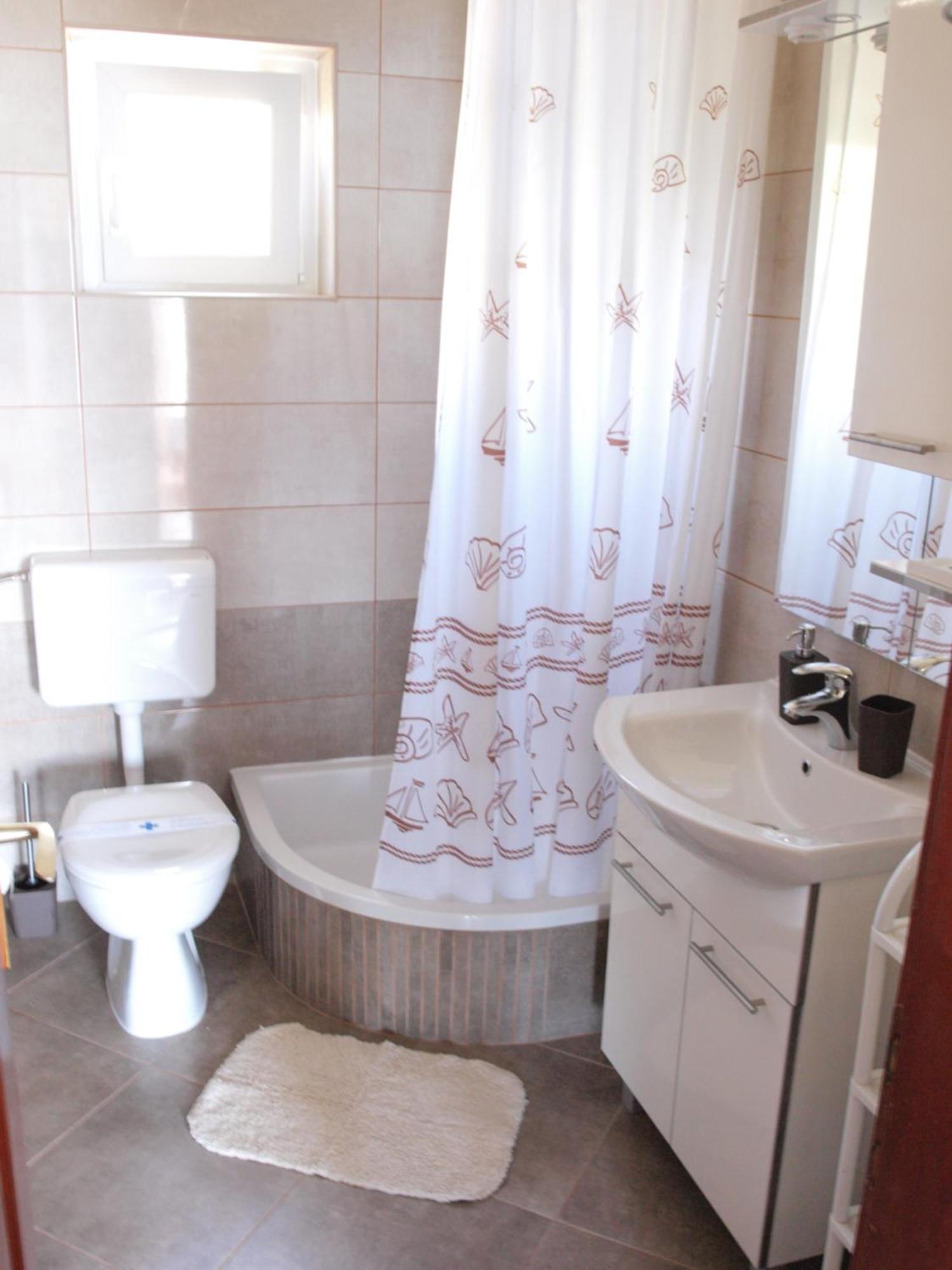 Apartment Franic Sućuraj Esterno foto